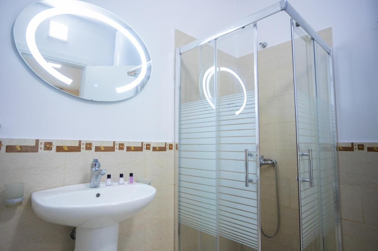 Hotel Jordan's Vlore