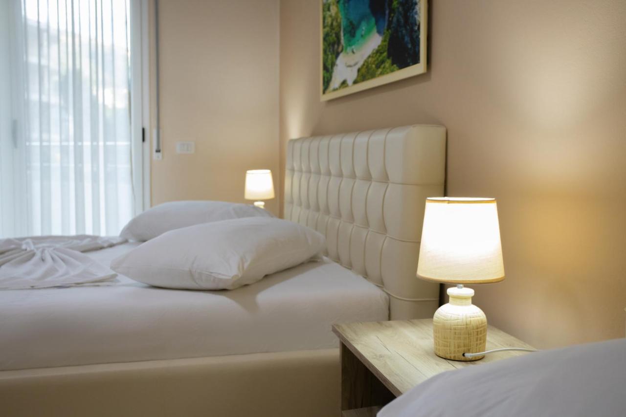 Jordan's Hotel Vlore